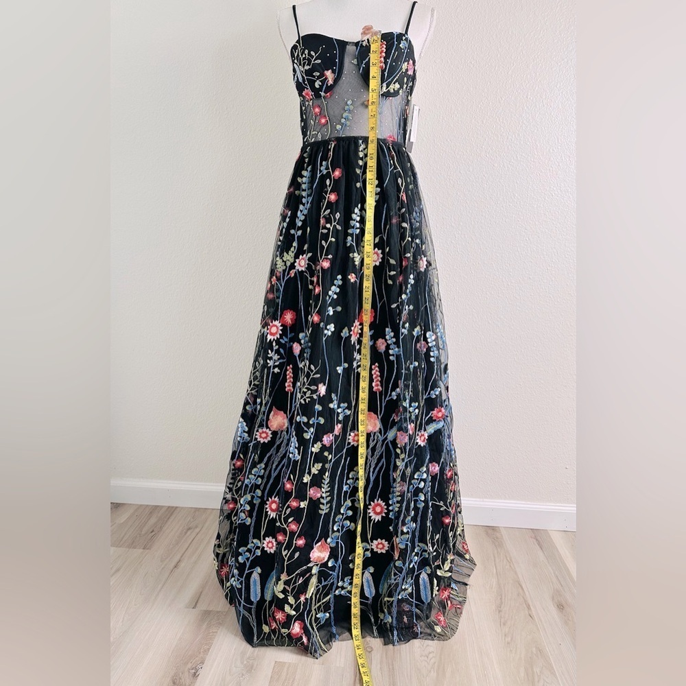 City Studios Juniors Floral-Embroidered Tulle Gown Size 3 - Picture 8 of 16